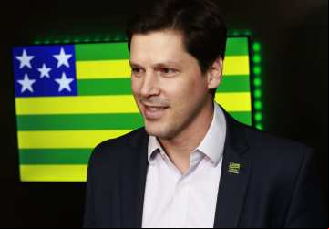 Com duas vagas ao Senado em disputa, vice-governador Daniel Vilela aposta em composição mais coordenada para evitar dispersão e atrair aliados ? sem perder de vista a força de Caiado nas decisões