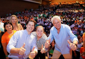 Governo do Estado entrega prêmio as 150 escolas públicas de Goiás que obtiveram os melhores resultados em Alfabetização no Sistema de Avaliação do Estado de Goiás em 2024